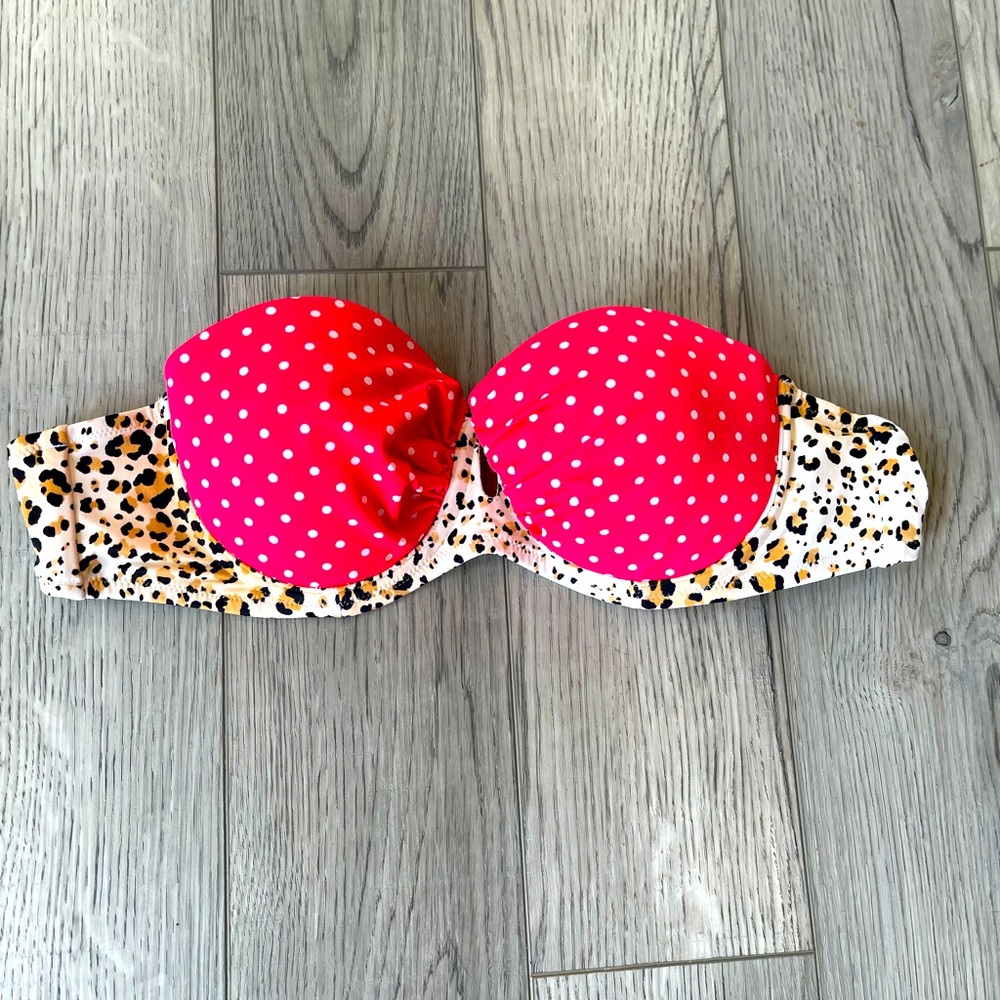 Strapless bikini top. Great condition